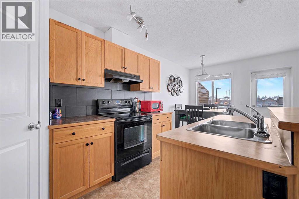 102, 800 Yankee Valley Boulevard SE