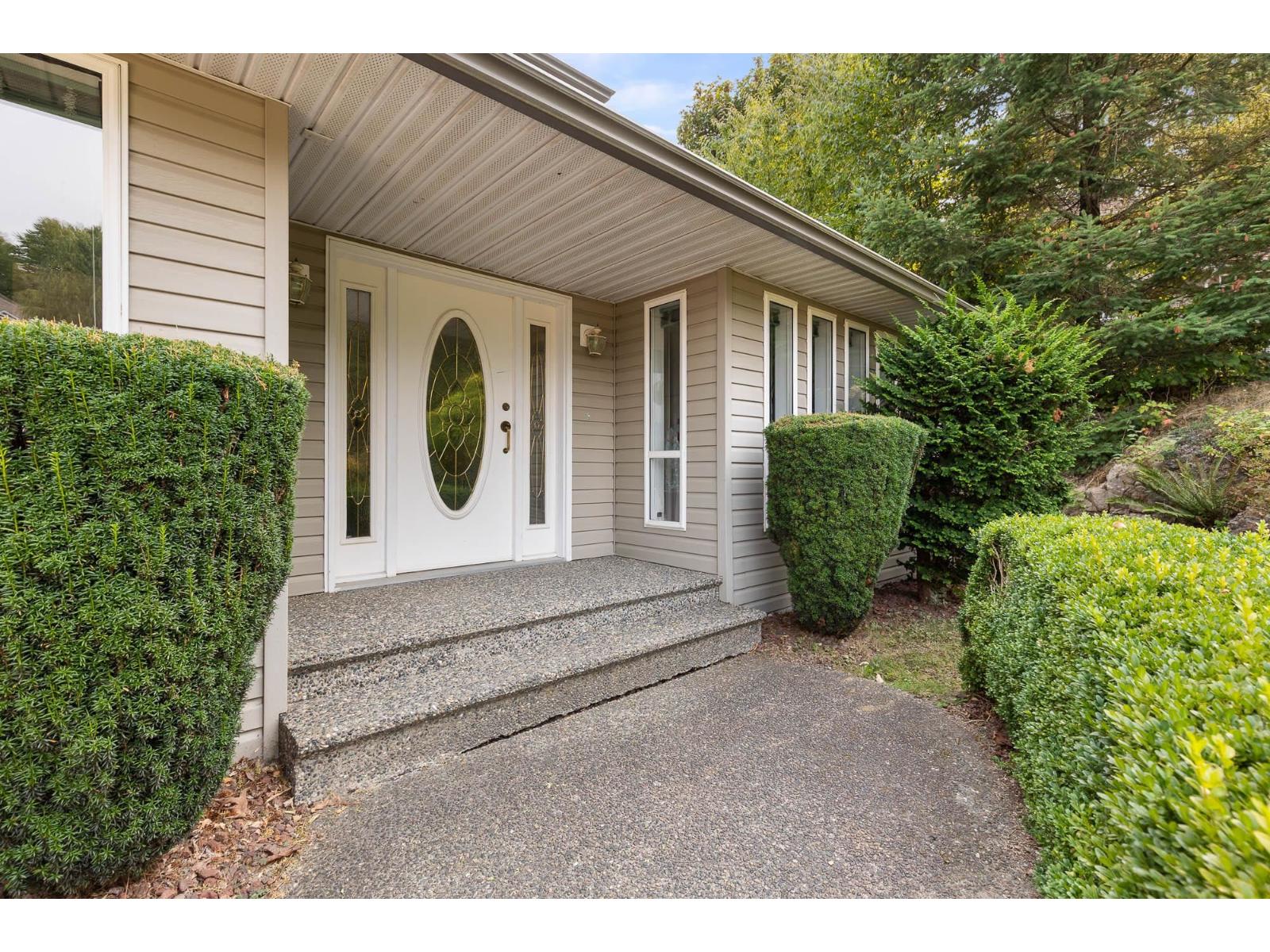 8630 SUNBURST PLACE, Chilliwack Mountain