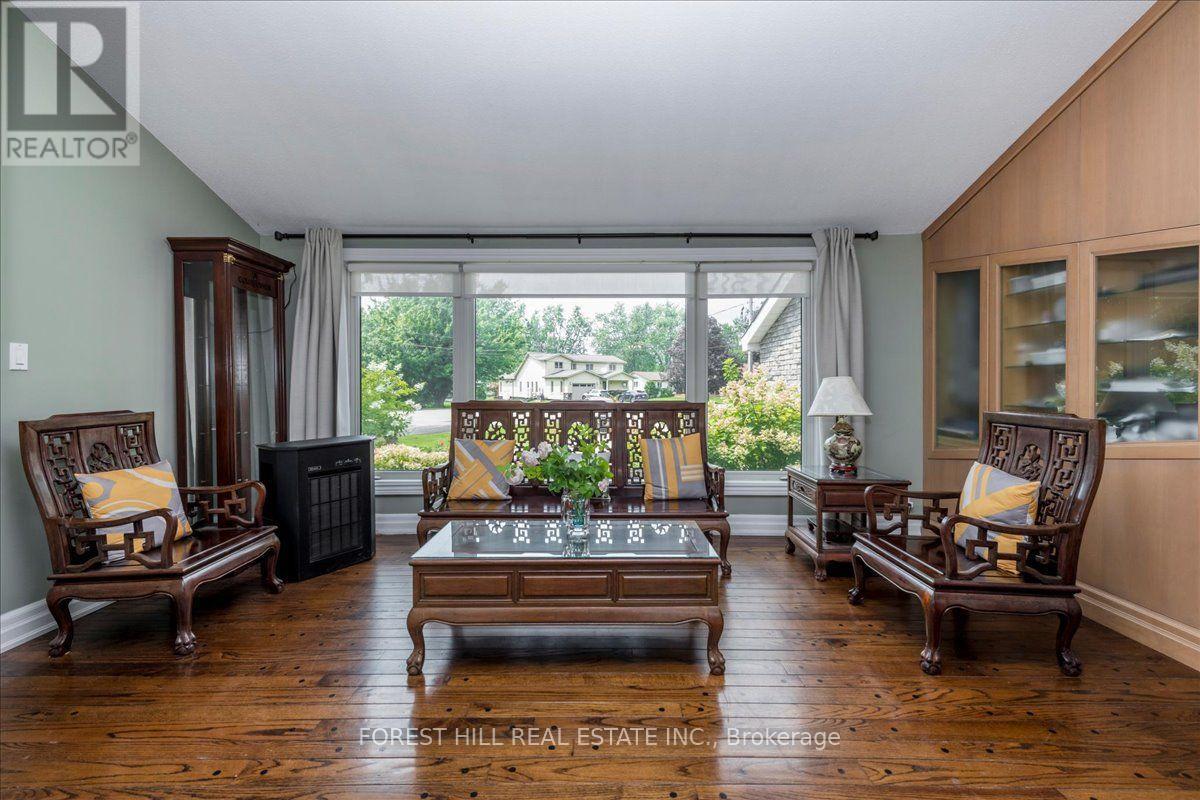 21 PINETREE COURT