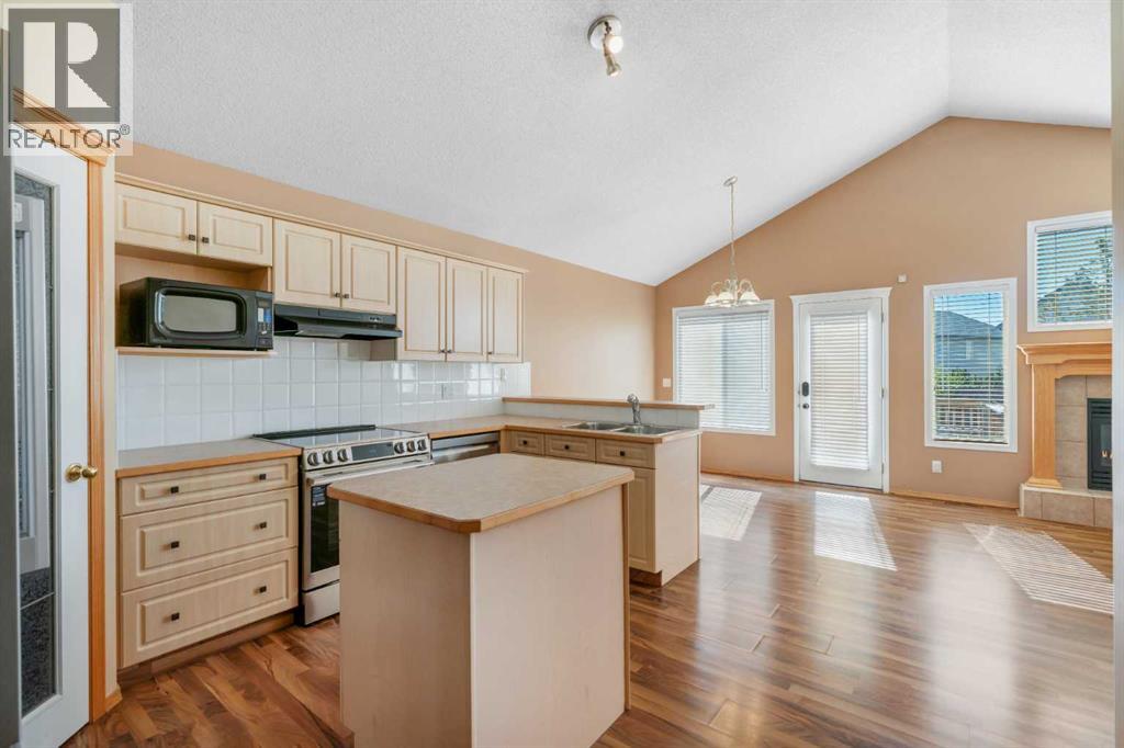 186 Cramond Close SE