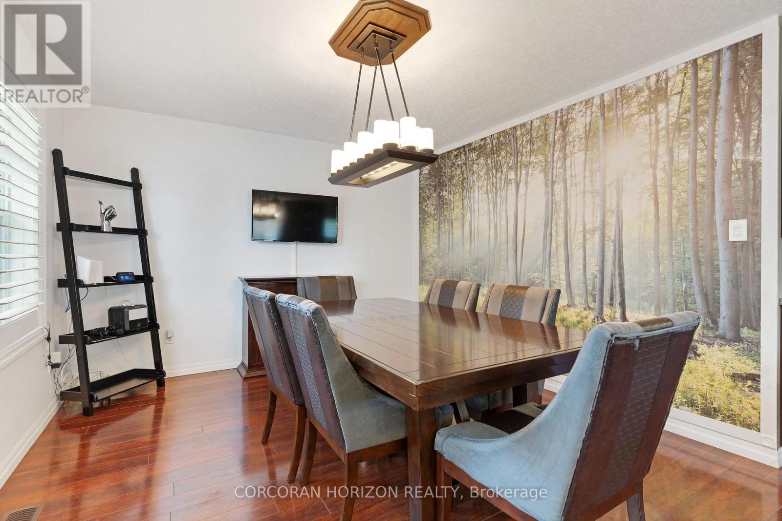 63 CEDARHILL CRESCENT