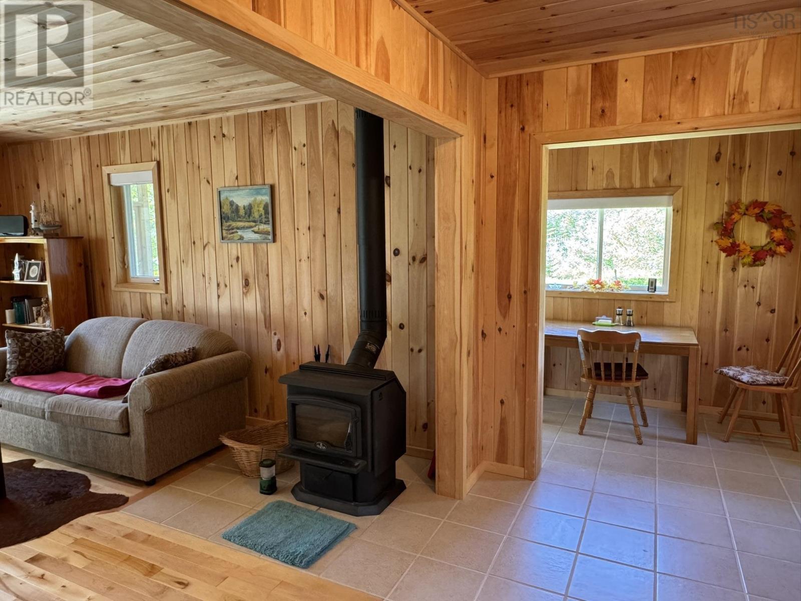 87 Somerset Drive - Photo 4