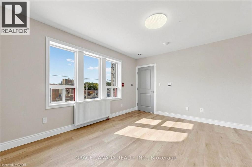65 SANFORD Avenue S