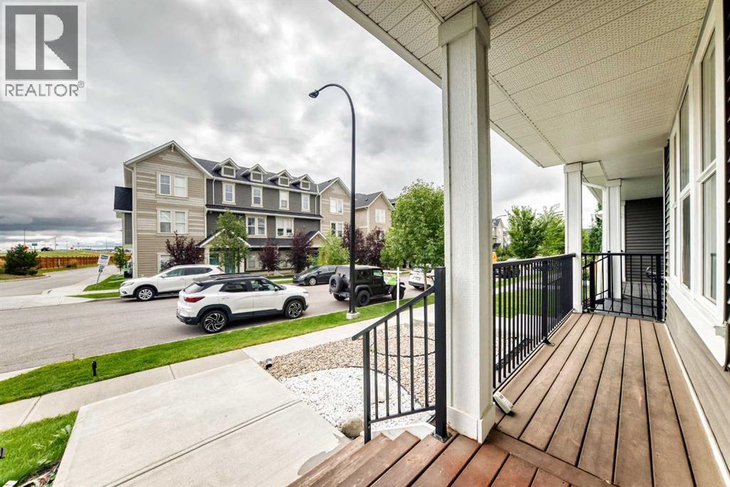 156 South Point Court SW
