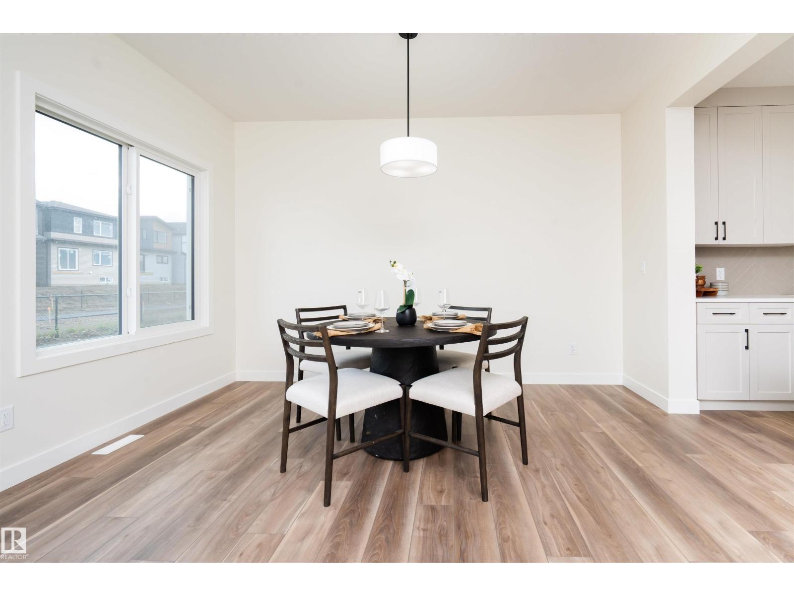 2623 5 AV SW