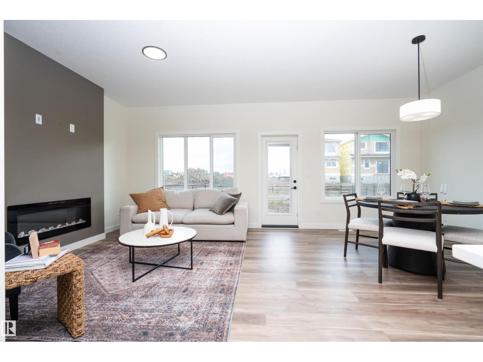 2623 5 AV SW