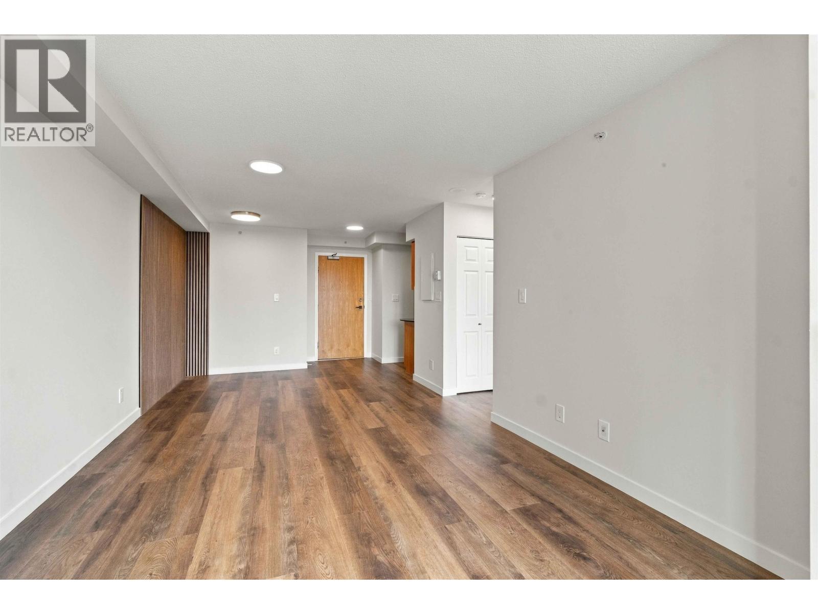 1707 63 KEEFER PLACE