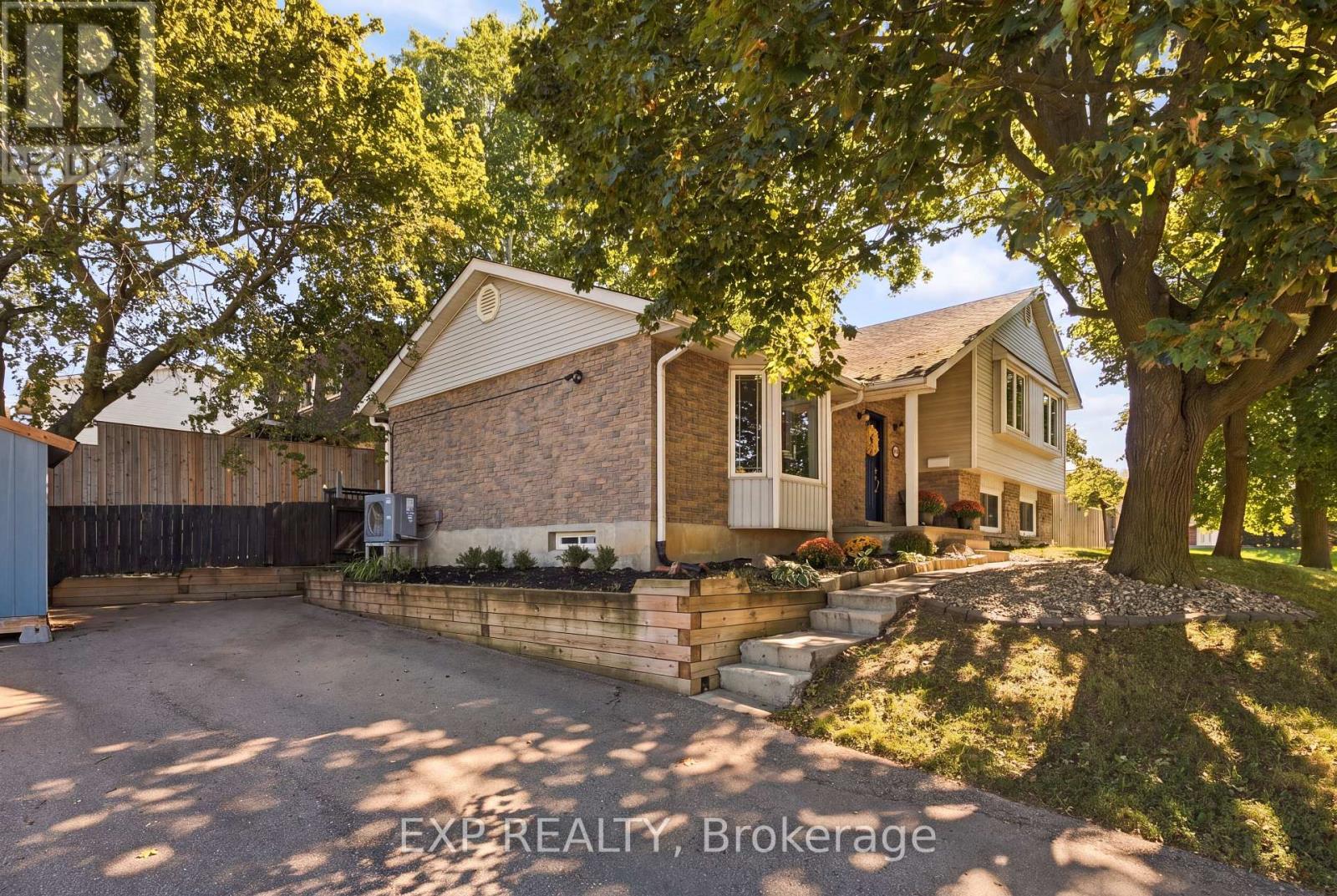 178 LAURENTIAN DRIVE
