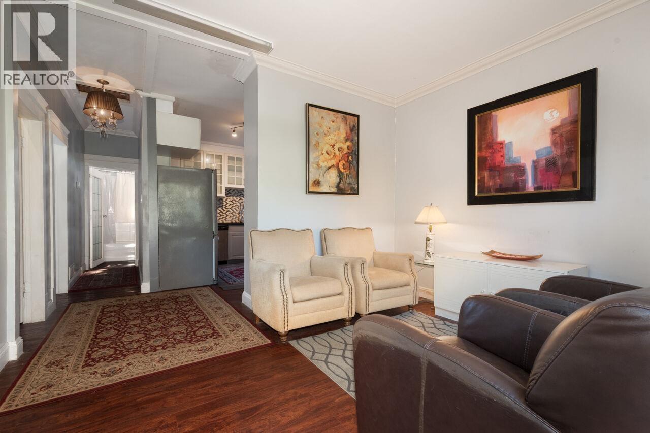 219 E 29TH STREET