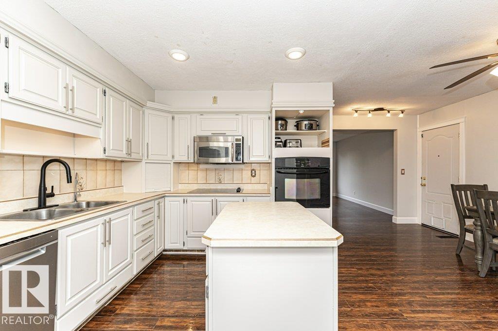 9522 79 ST