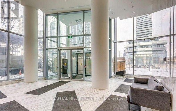 301 Burnhamthorpe Rd W, Mississauga (City Centre), ON 3