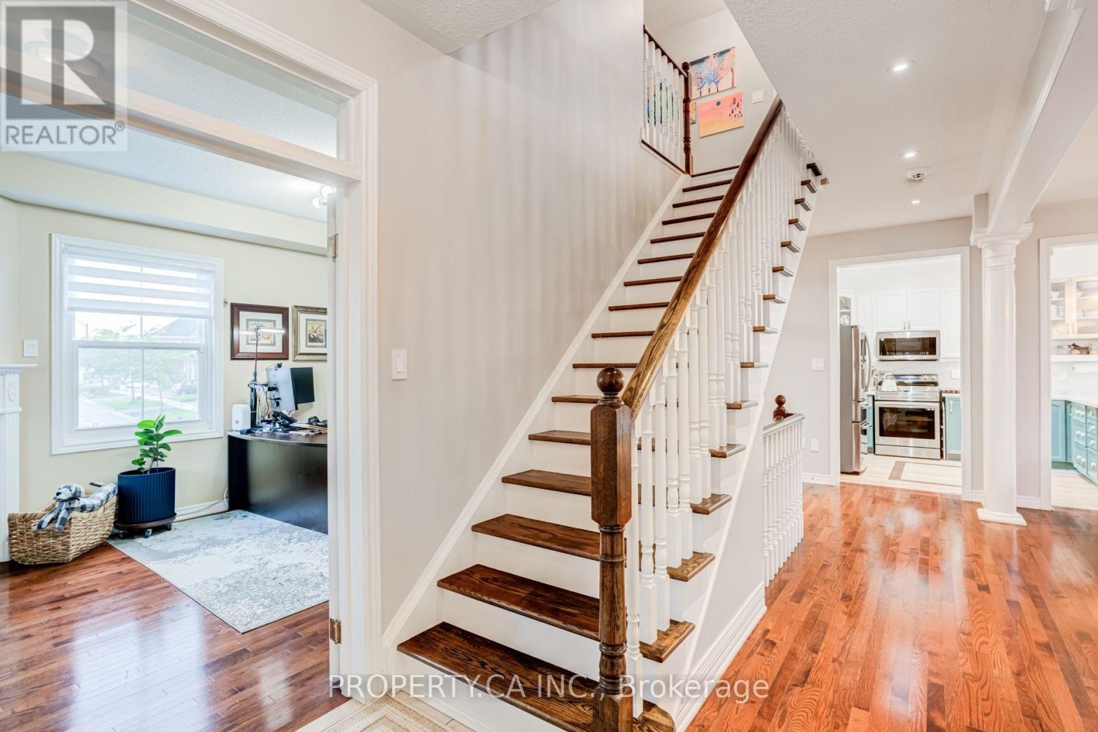 33 BETONY DRIVE