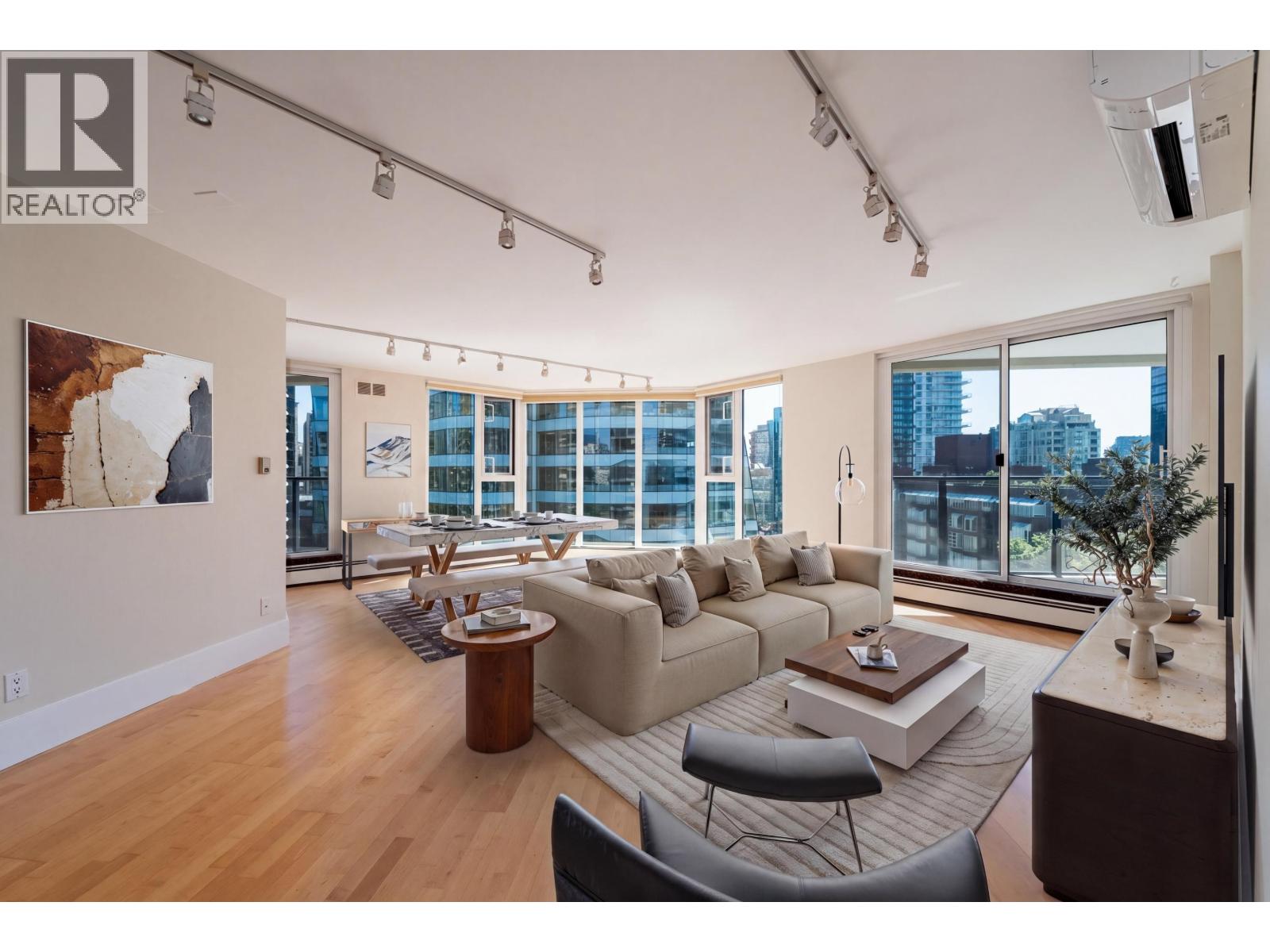 905 1010 BURNABY STREET