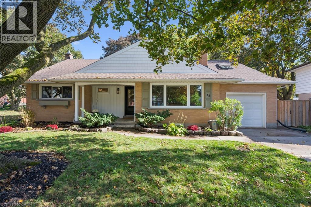 38 YULE PLACE, KITCHENER, ON N2B 2J8 - Image 272983754.jpeg?d=l