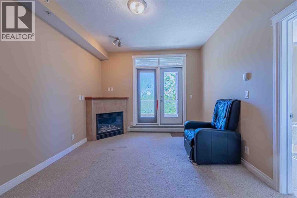 3302, 24 Hemlock Crescent SW