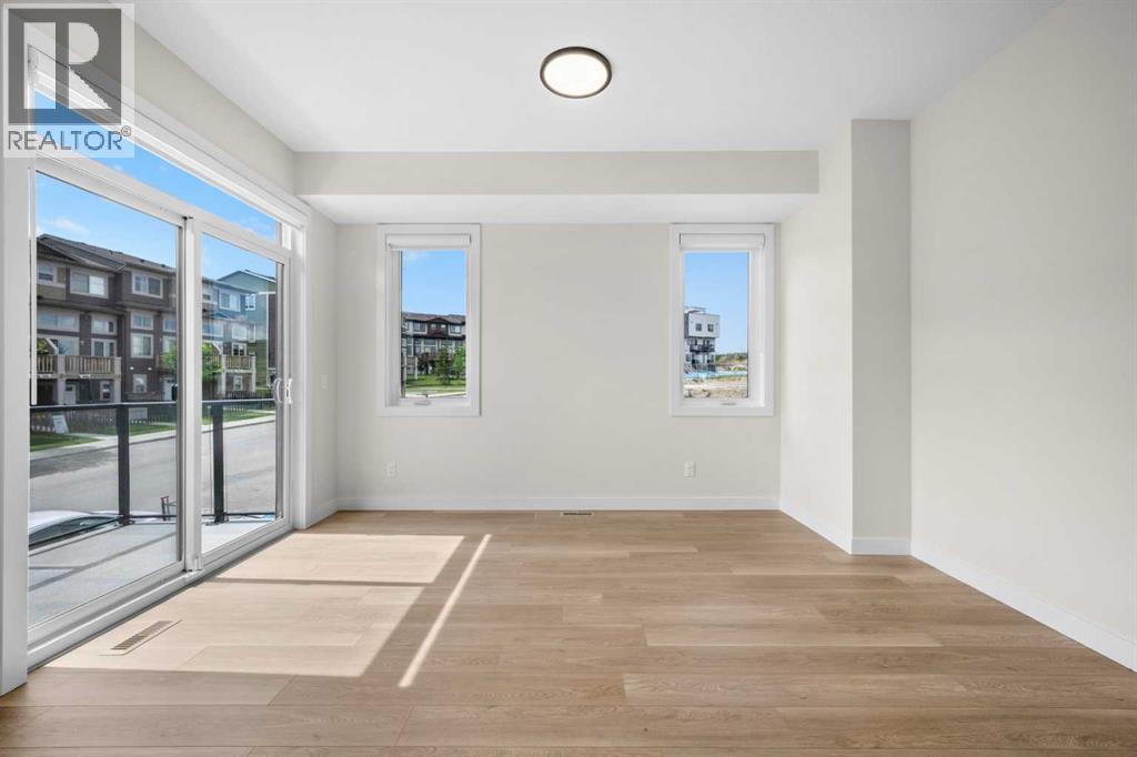 801, 4 Sage Hill Rise NW