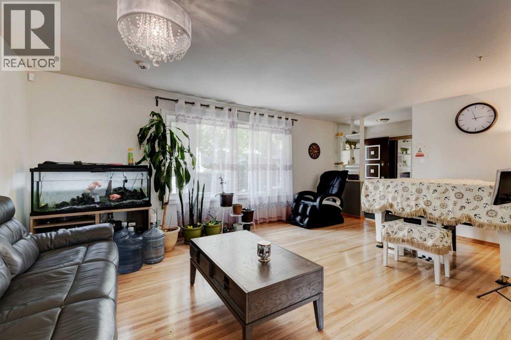 212 Hendon Drive NW