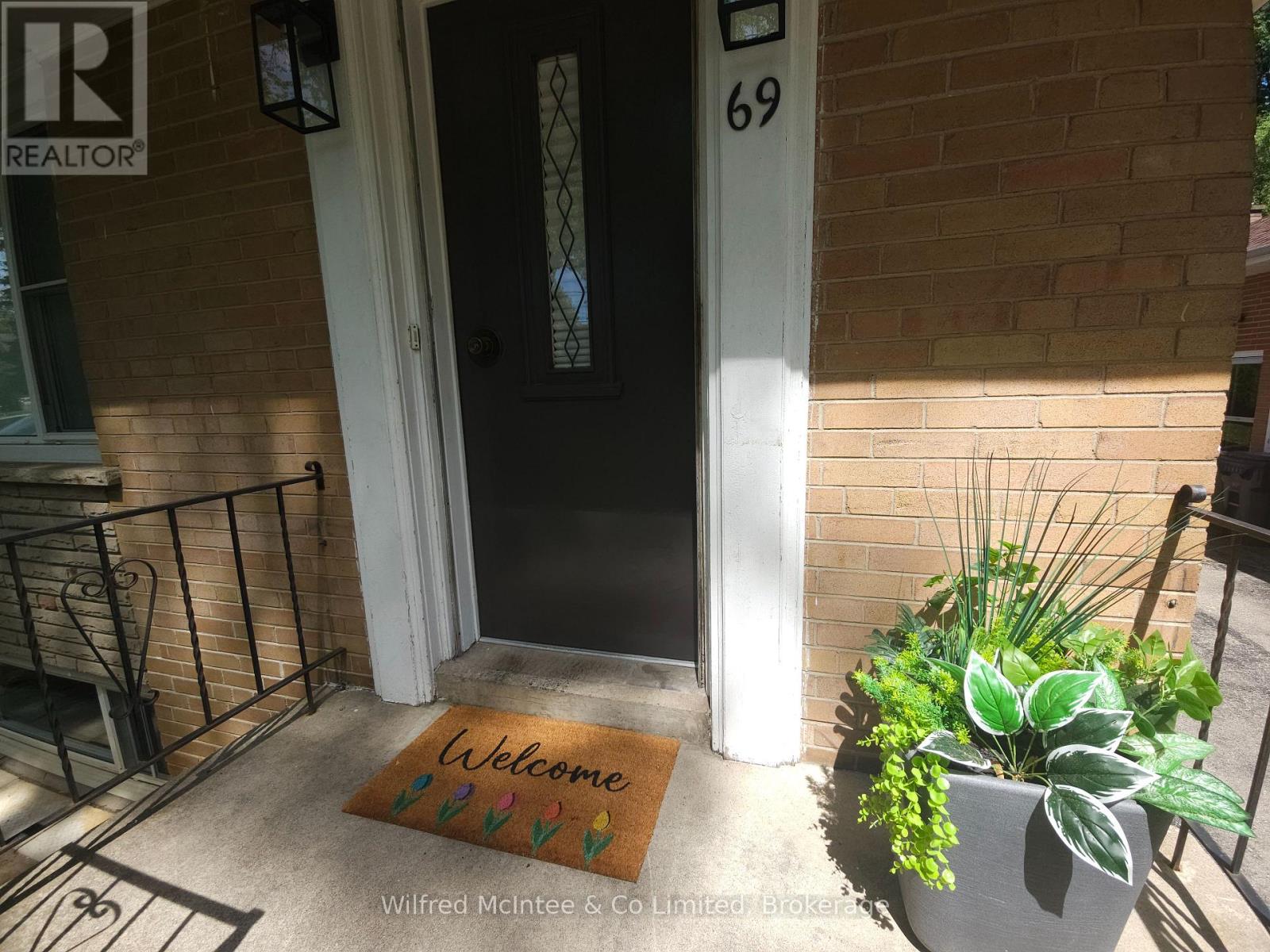 69 HALIBURTON AVENUE