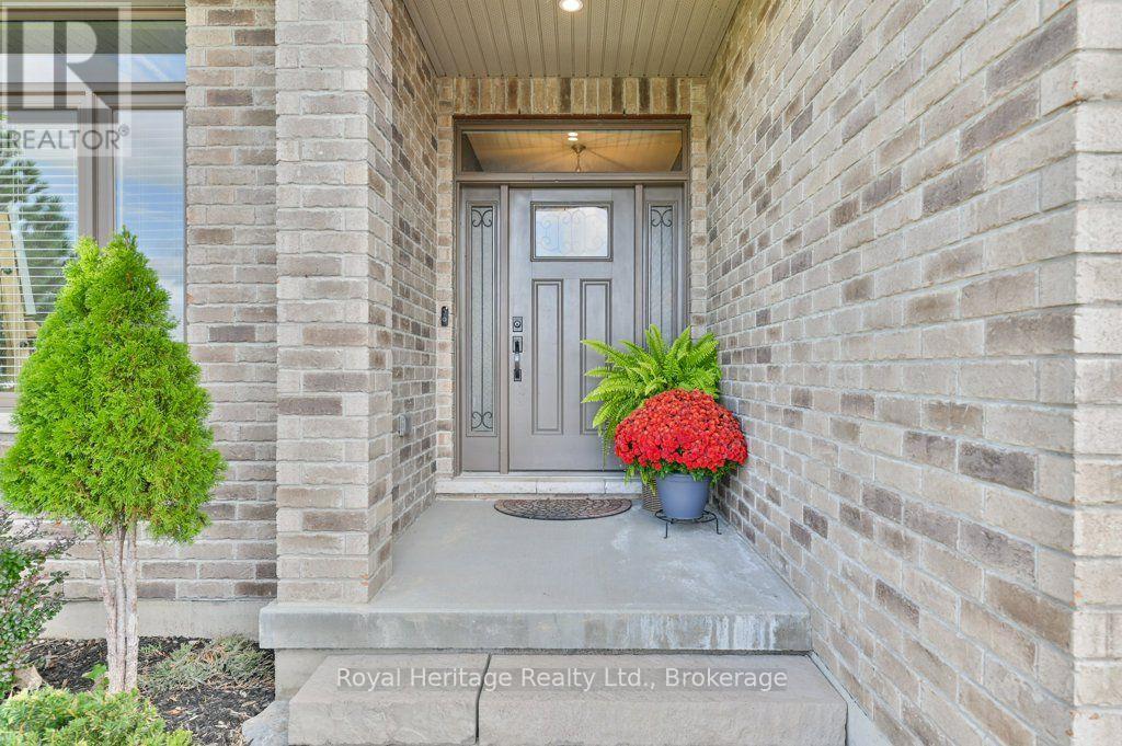 54 HUMMINGBIRD DRIVE
