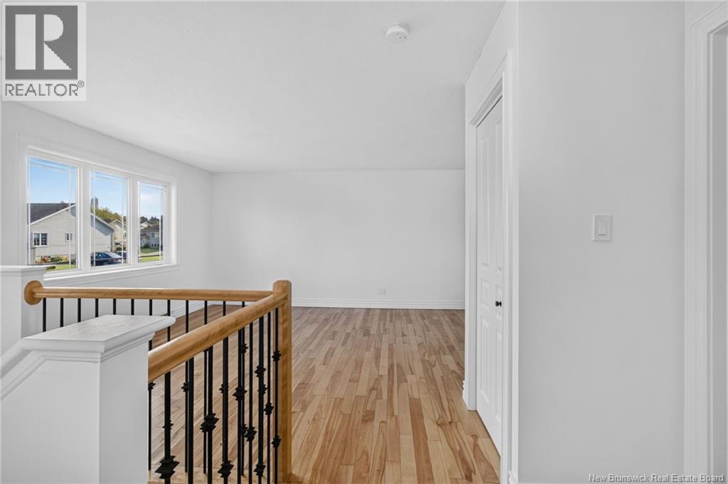 78 Myriam Crescent - Photo 4