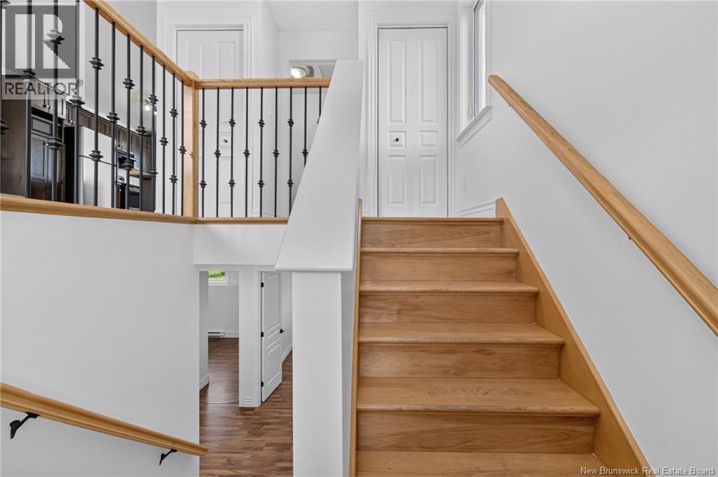 78 Myriam Crescent - Photo 3