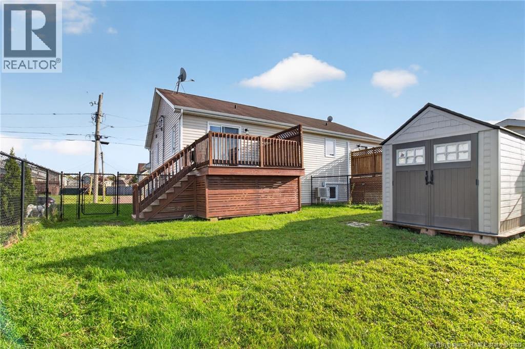 78 Myriam Crescent - Photo 2