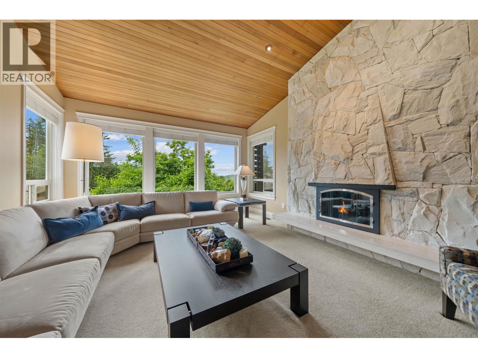 11 ELSDON BAY