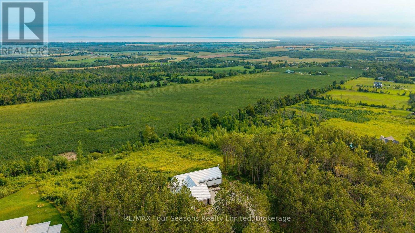 58 SYDENHAM TRAIL W