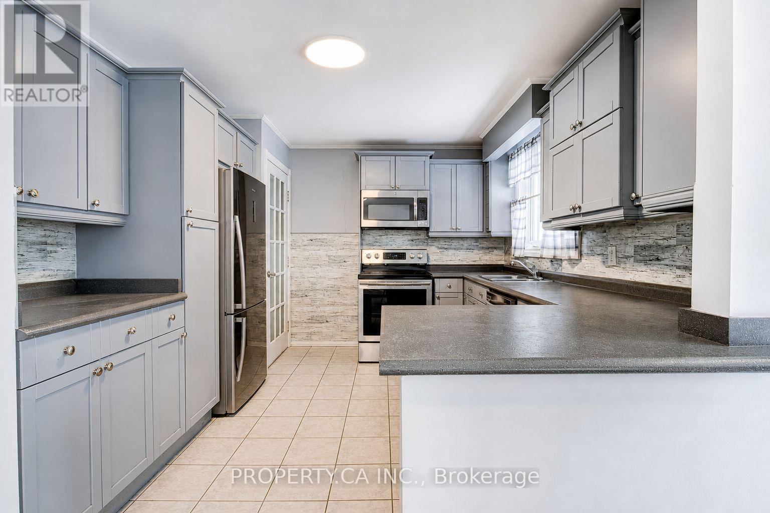 71 HIGHPARK AVENUE