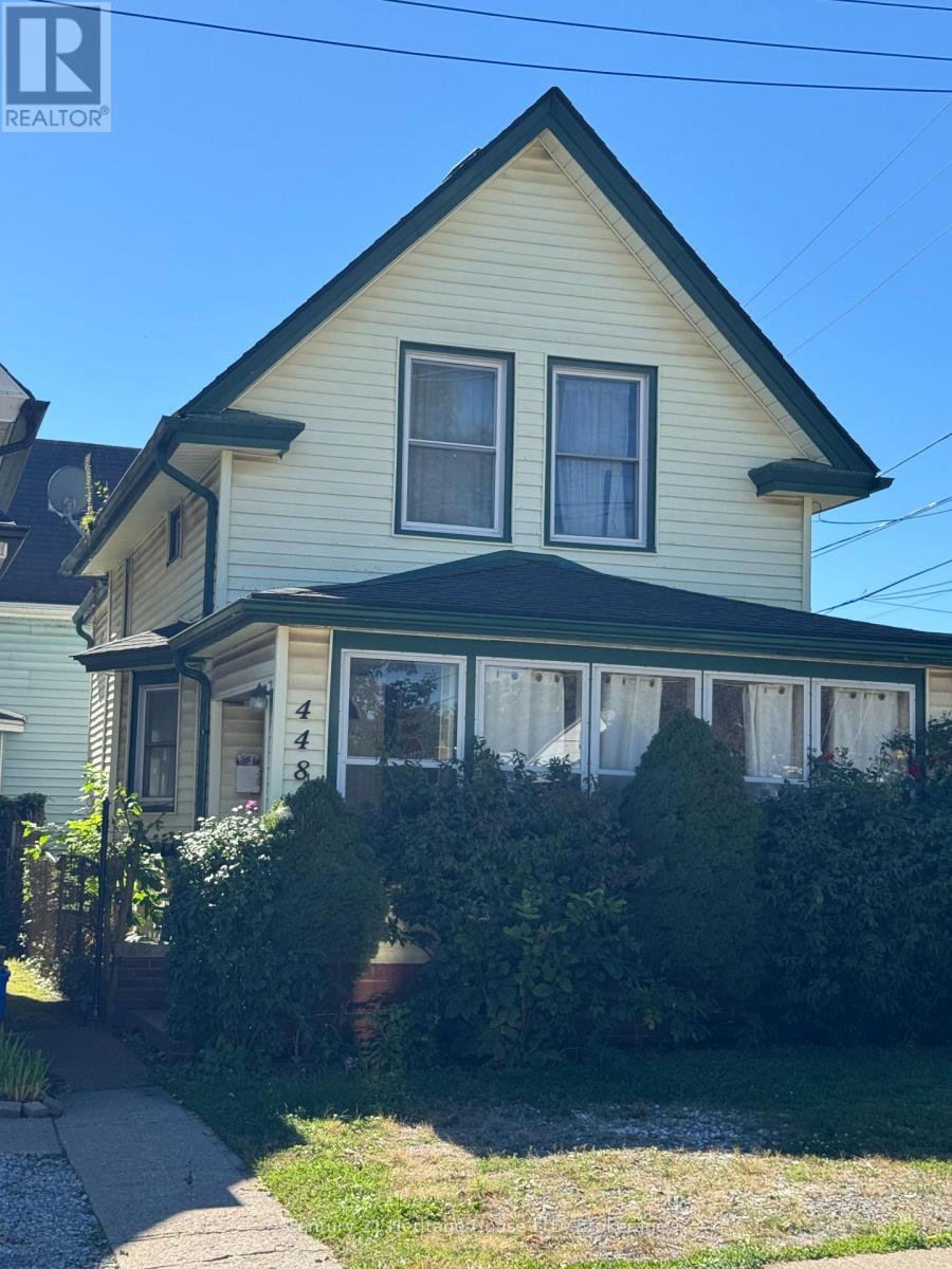 4488 EASTWOOD CRESCENT