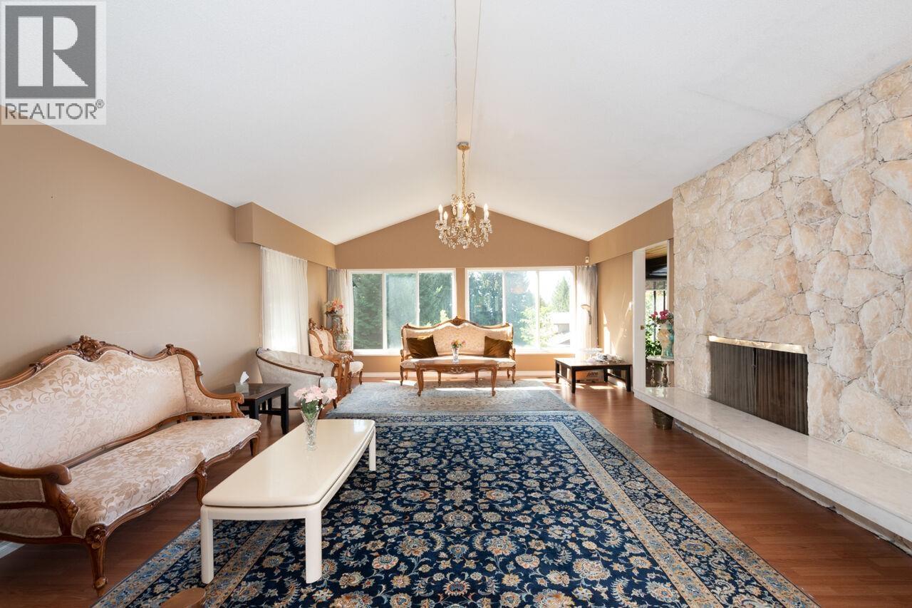 1181 CHARTWELL DRIVE