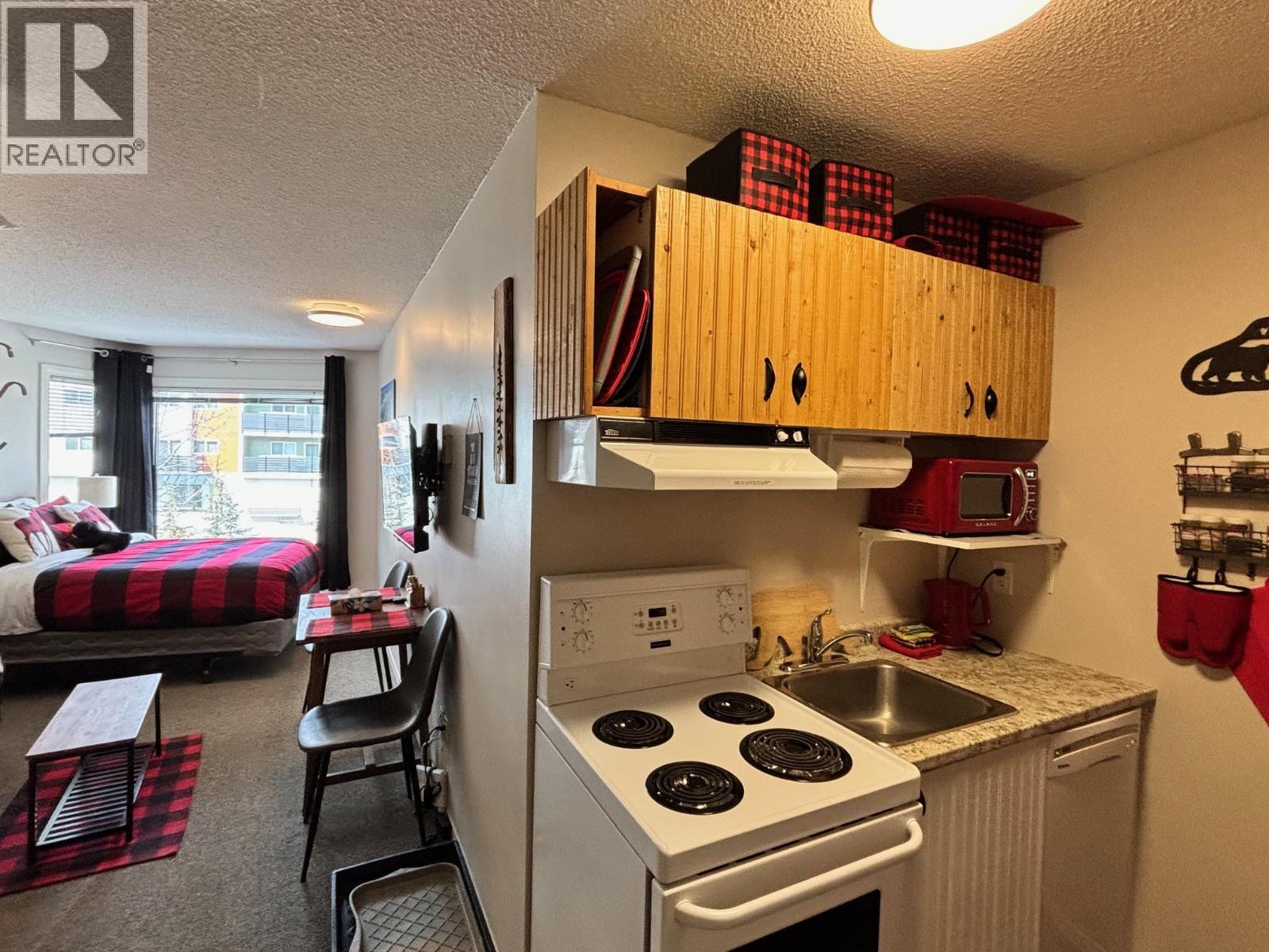 5375 Big White Road Unit# 306 Lot# SL 74