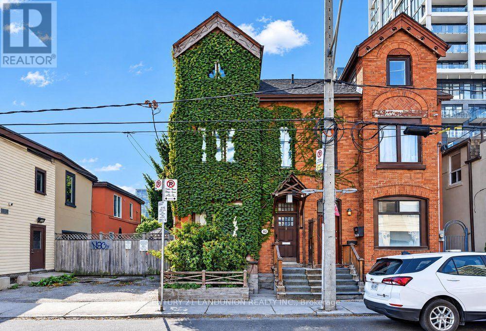 469 RICHMOND STREET E
