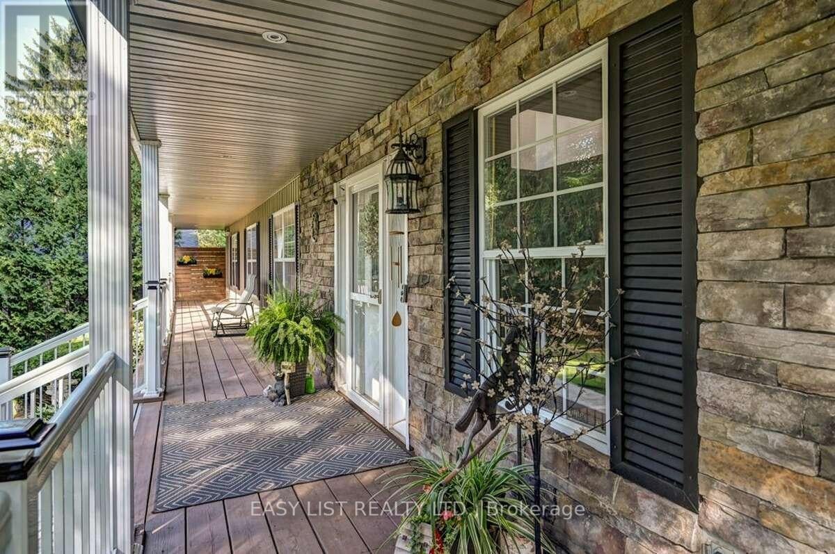 527 RIVER ROAD