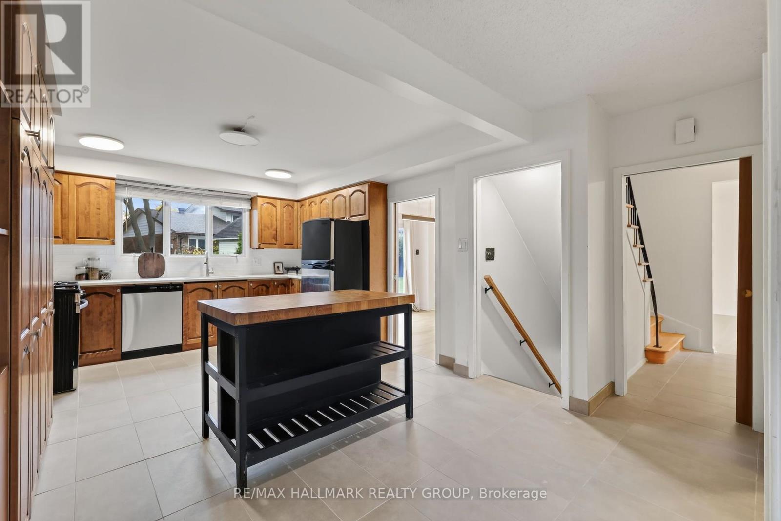 1038 ARNOT ROAD