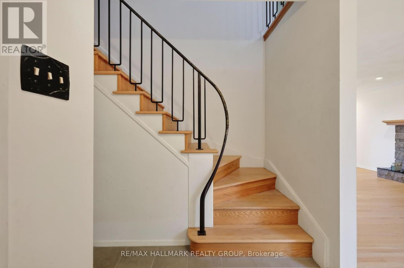 1038 ARNOT ROAD