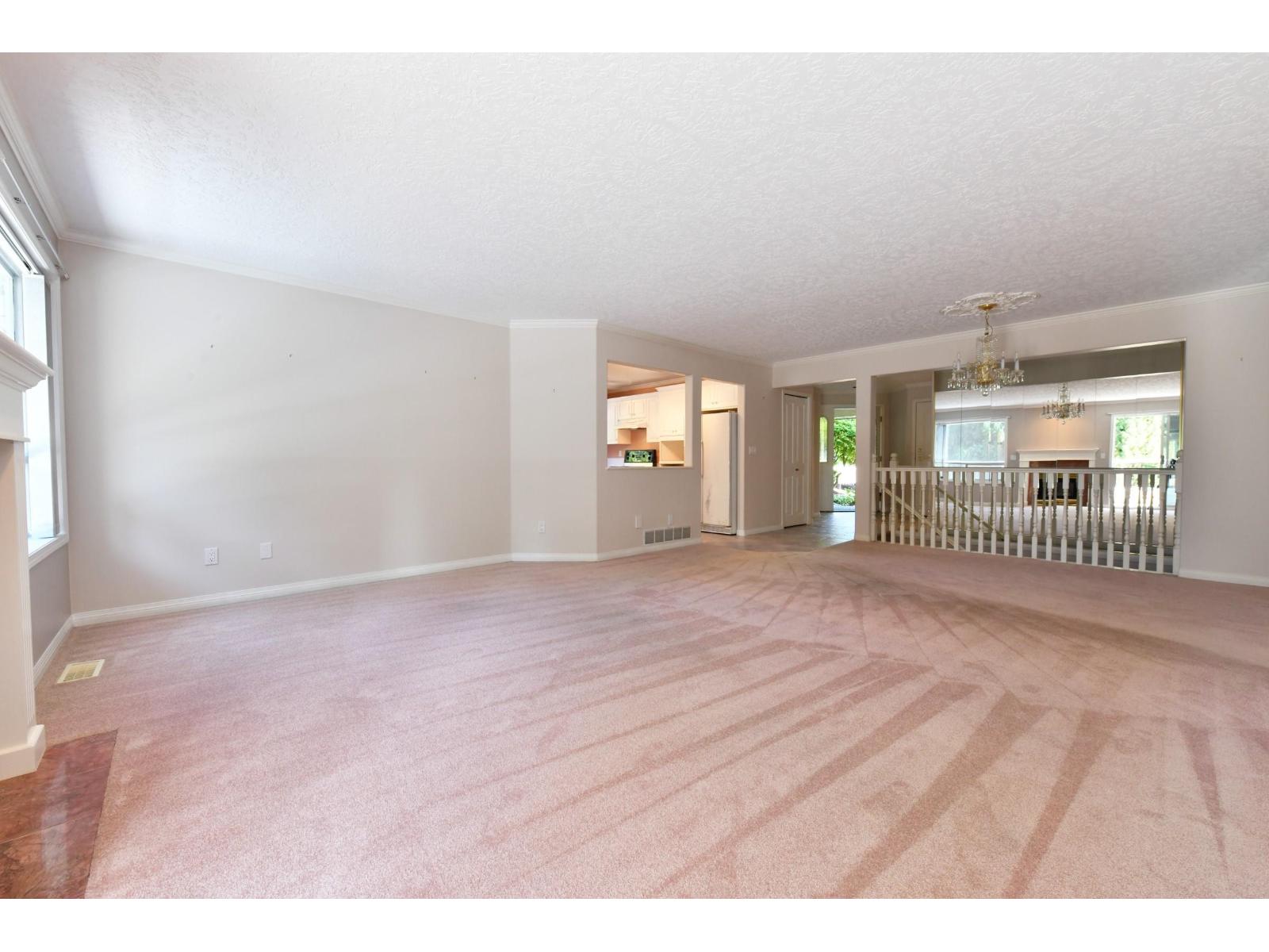 136 4001 OLD CLAYBURN ROAD