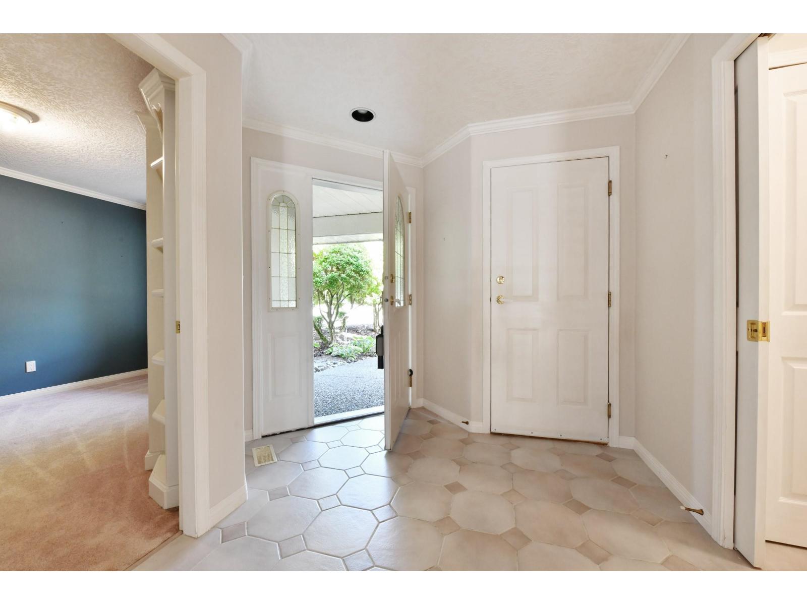 136 4001 OLD CLAYBURN ROAD
