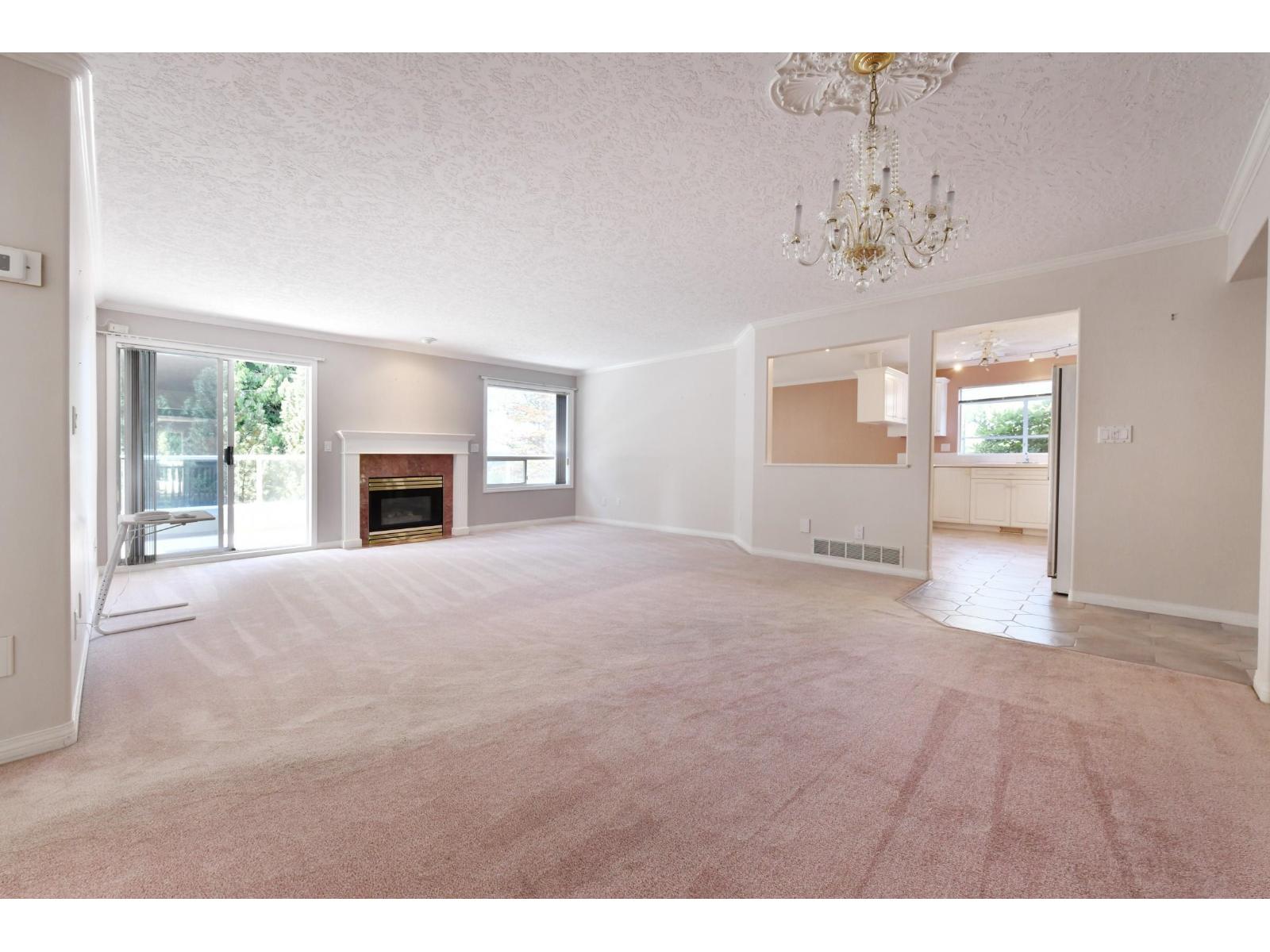 136 4001 OLD CLAYBURN ROAD