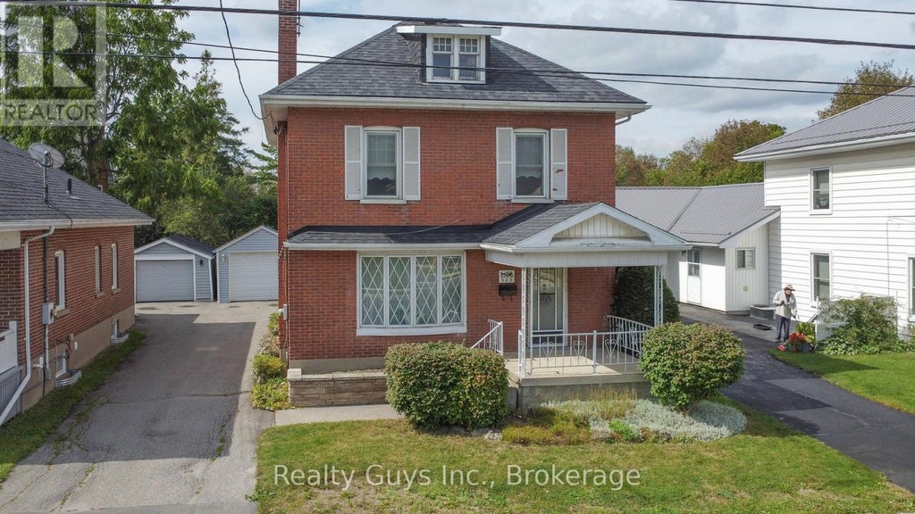523 ARMOUR ROAD, PETERBOROUGH (ASHBURNHAM WARD 4), ON K9H 1Y8 - Image 3917808595.jpeg?d=l