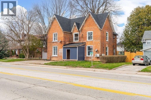 5 - 131 Margaret Ave, Wallaceburg, ON 2