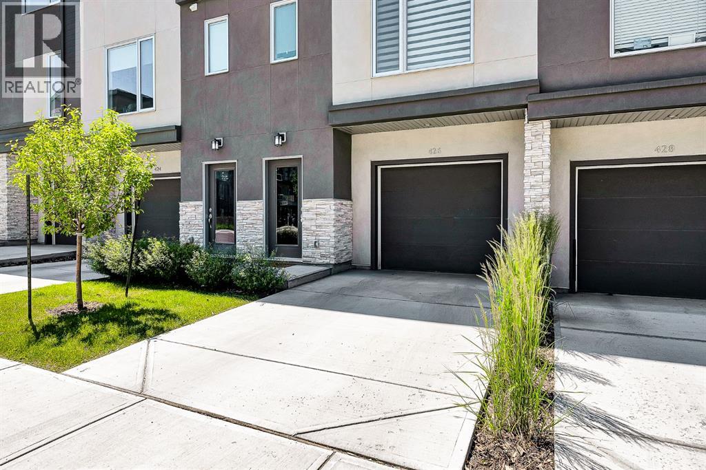 426 Shawnee Square SW