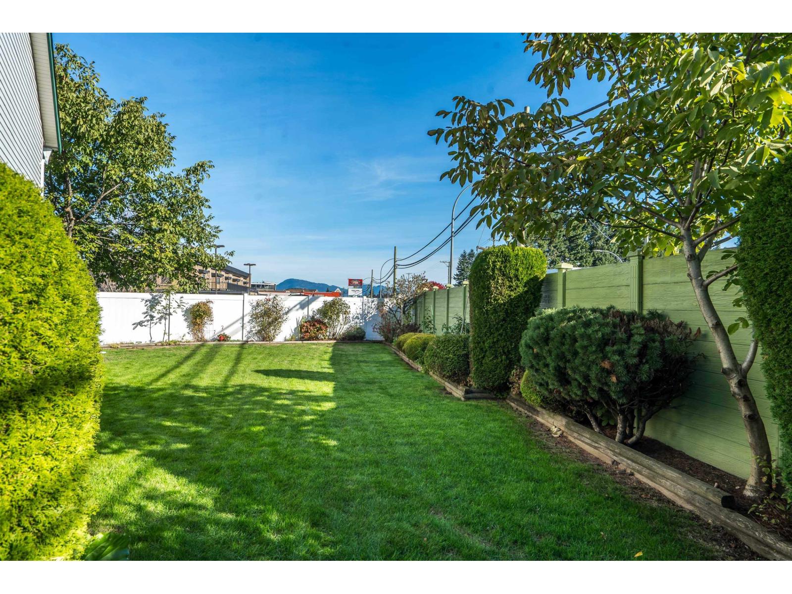 101 5765 VEDDER ROAD, Garrison Crossing