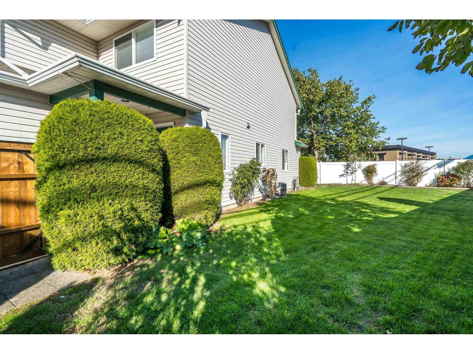 101 5765 VEDDER ROAD, Garrison Crossing