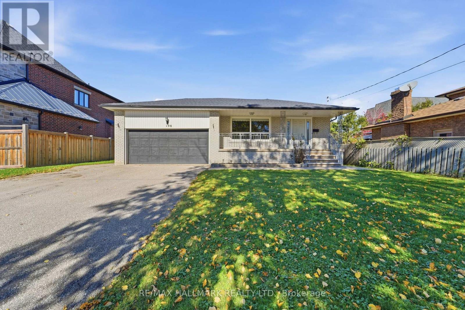 198 WELDRICK ROAD W