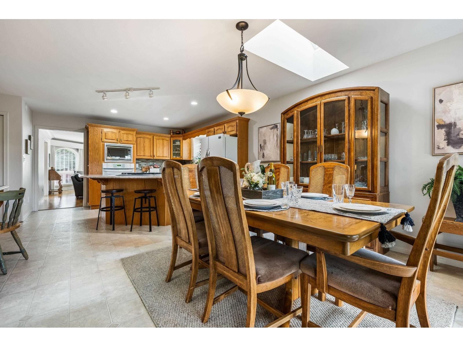 10007 MERRITT DRIVE, Fairfield Island