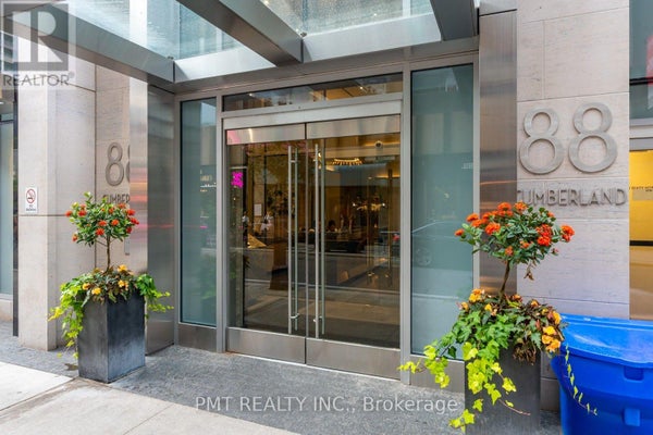 706 - 88 Cumberland St, Toronto (Annex), ON 2