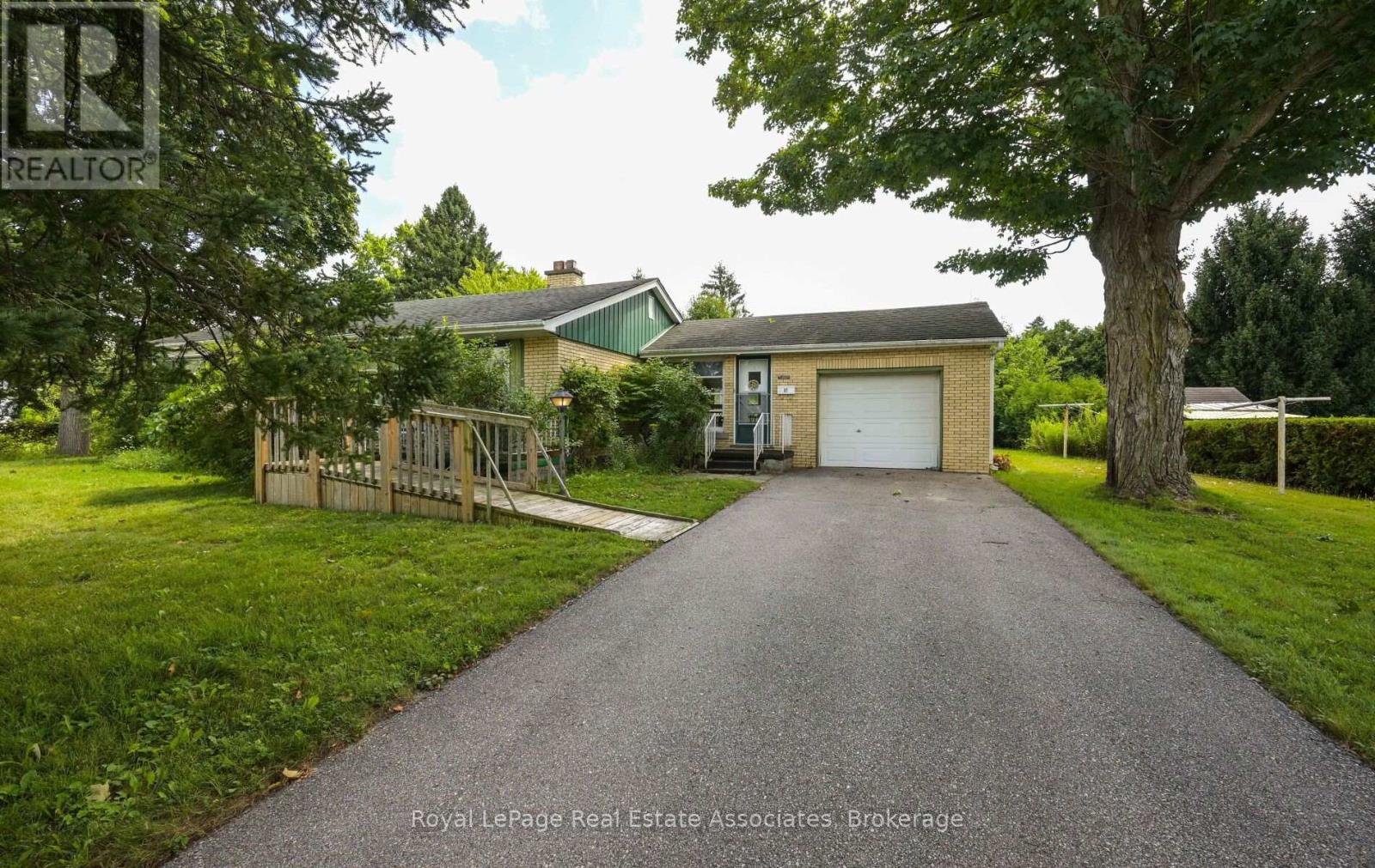 27 ROTHSAY AVENUE