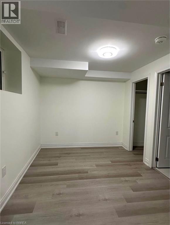 5 MUNRO Circle Unit# Lower