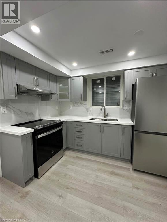 5 MUNRO Circle Unit# Lower